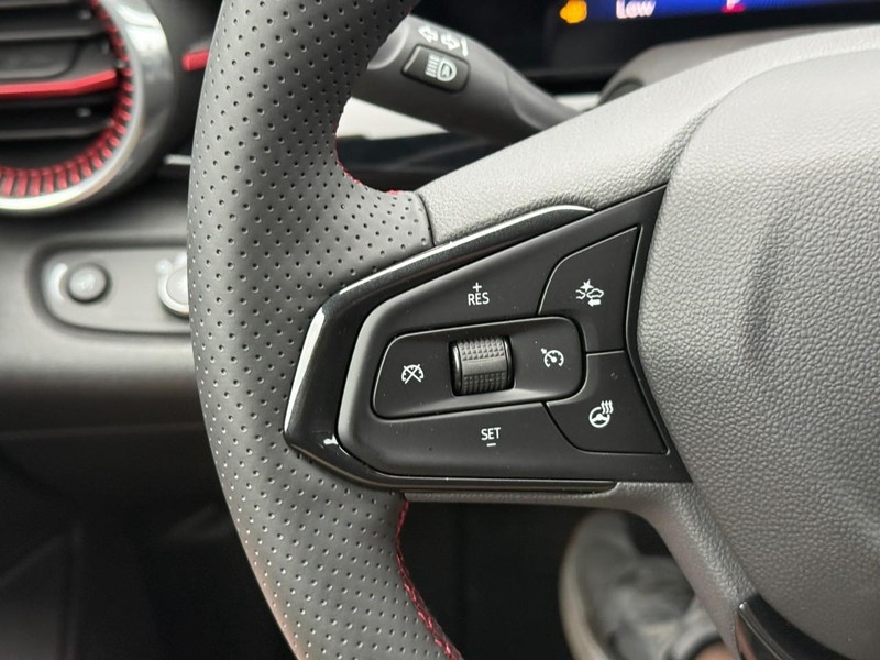 Chevrolet Trax Vehicle Full-screen Gallery Image 14