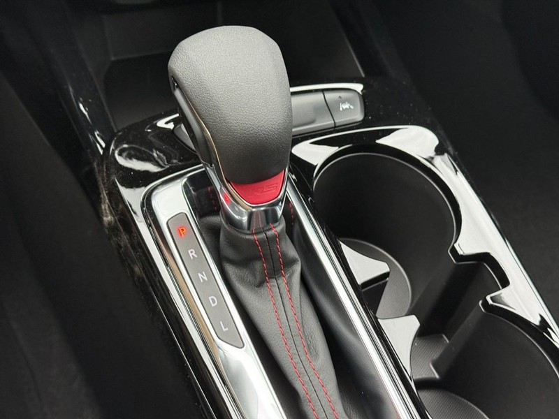 Chevrolet Trax Vehicle Full-screen Gallery Image 16