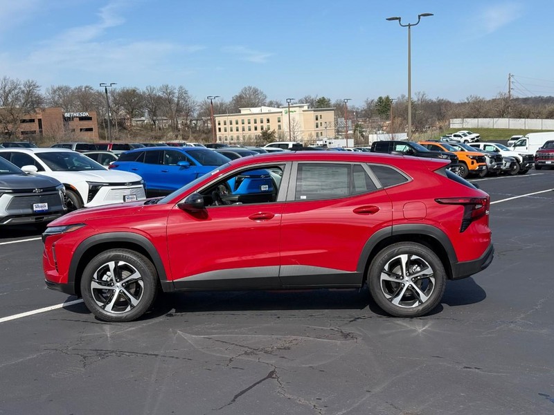 Chevrolet Trax Vehicle Full-screen Gallery Image 2