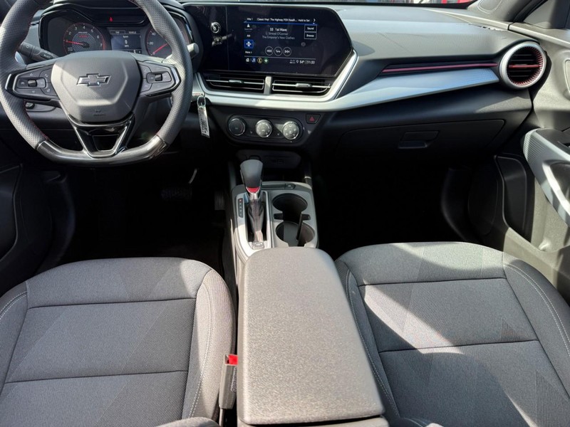 Chevrolet Trax Vehicle Full-screen Gallery Image 6