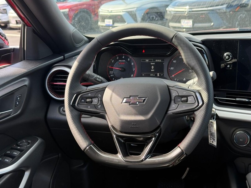 Chevrolet Trax Vehicle Full-screen Gallery Image 7