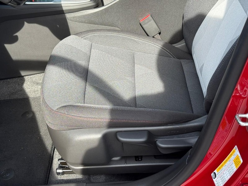 Chevrolet Trax Vehicle Full-screen Gallery Image 11