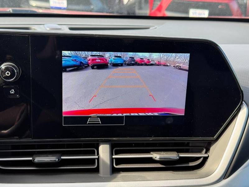 Chevrolet Trax Vehicle Full-screen Gallery Image 16