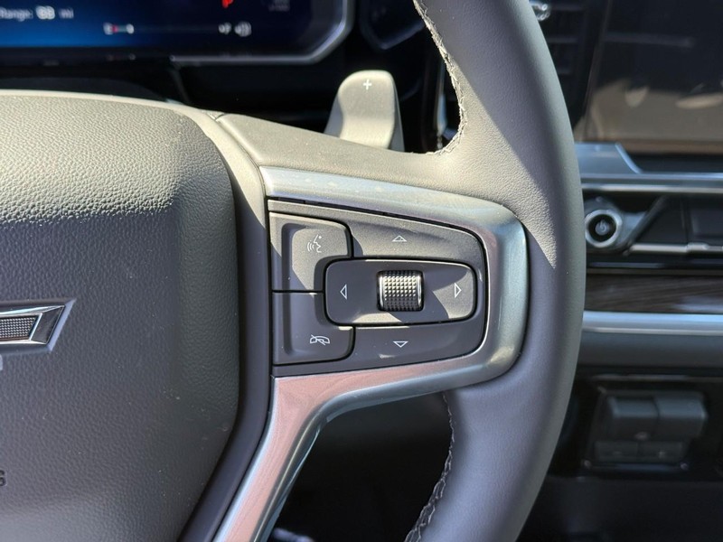 Chevrolet Silverado 1500 Vehicle Full-screen Gallery Image 15