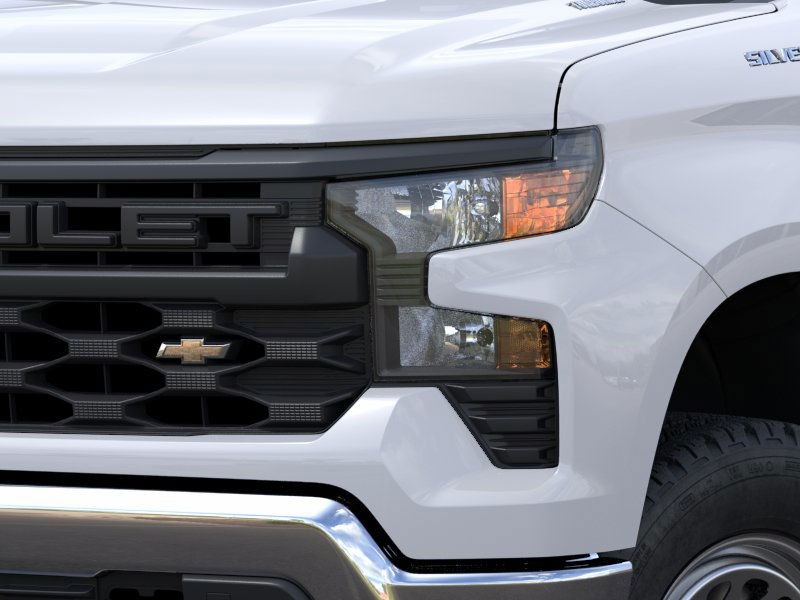 Chevrolet Silverado 1500 Vehicle Full-screen Gallery Image 10