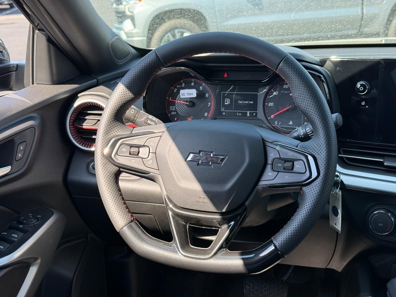 Chevrolet Trax Vehicle Full-screen Gallery Image 7