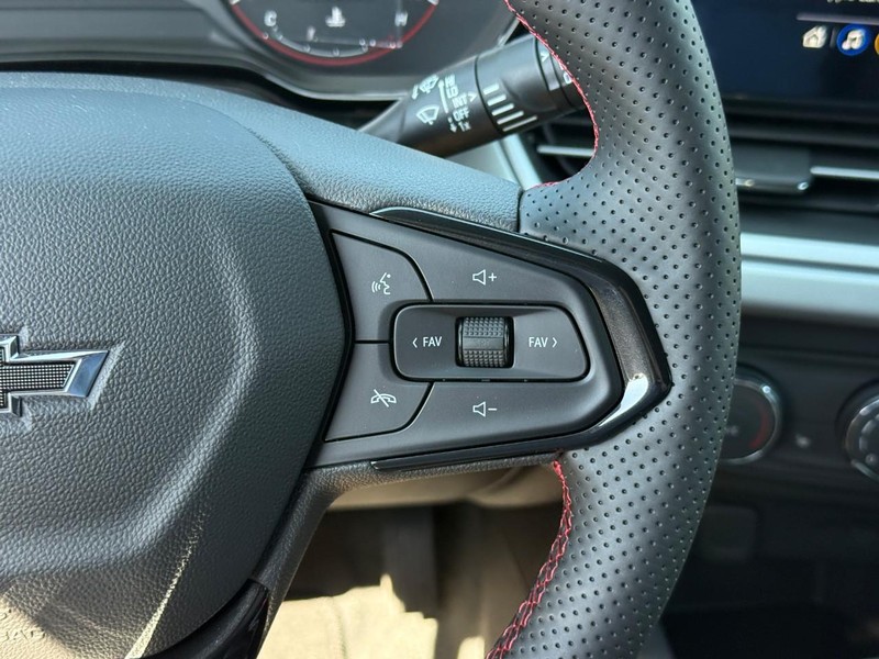 Chevrolet Trax Vehicle Full-screen Gallery Image 13