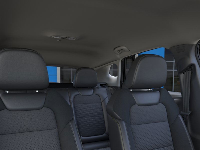 Chevrolet Trax Vehicle Full-screen Gallery Image 24