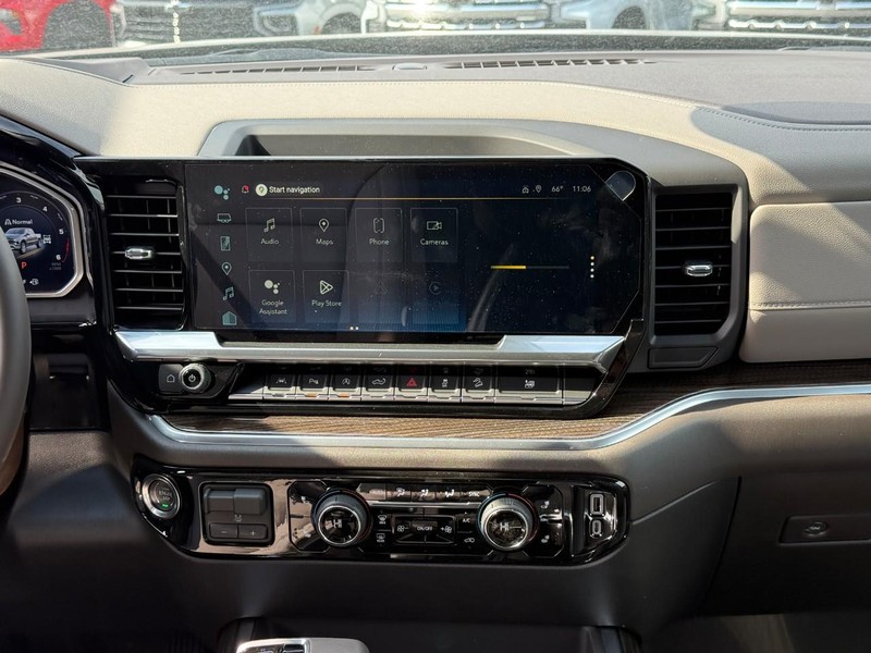 Chevrolet Silverado 1500 Vehicle Full-screen Gallery Image 8