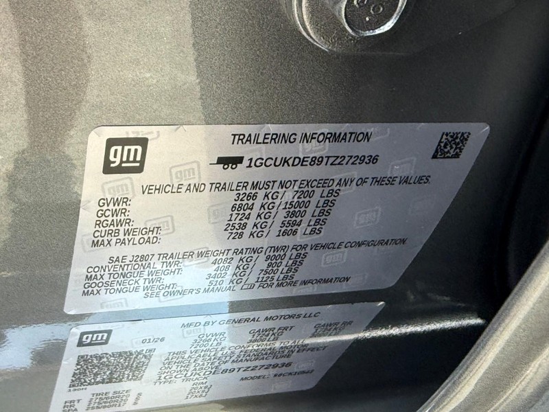 Chevrolet Silverado 1500 Vehicle Full-screen Gallery Image 19