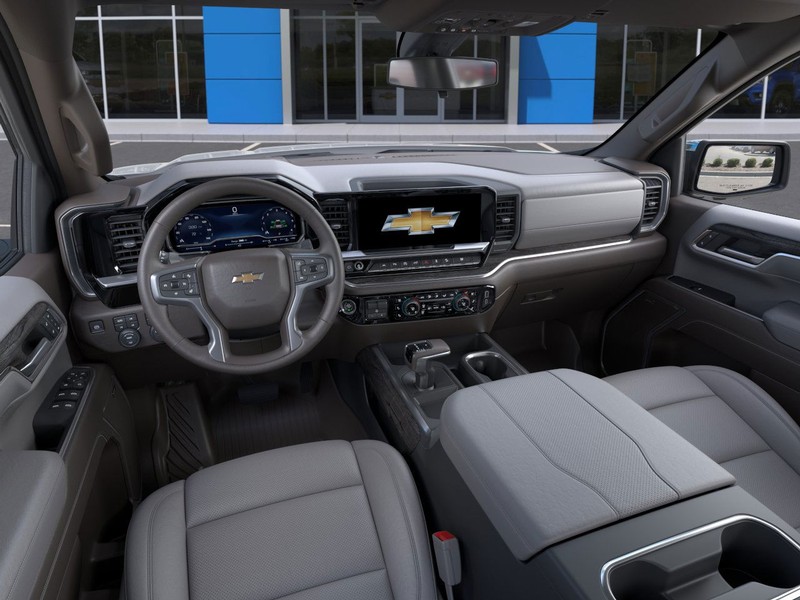 Chevrolet Silverado 1500 Vehicle Full-screen Gallery Image 15