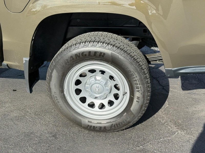 Chevrolet Colorado Vehicle Full-screen Gallery Image 4