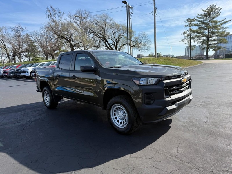 Chevrolet Colorado Vehicle Full-screen Gallery Image 8