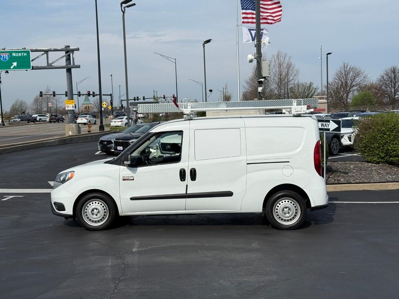 Ram ProMaster City Cargo Van Vehicle Full-screen Gallery Image 2