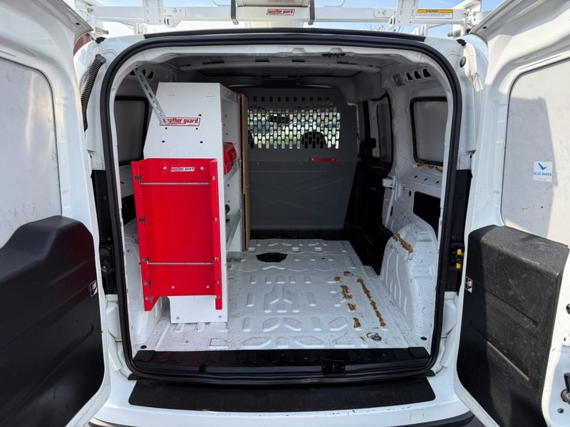 Ram ProMaster City Cargo Van Vehicle Full-screen Gallery Image 5