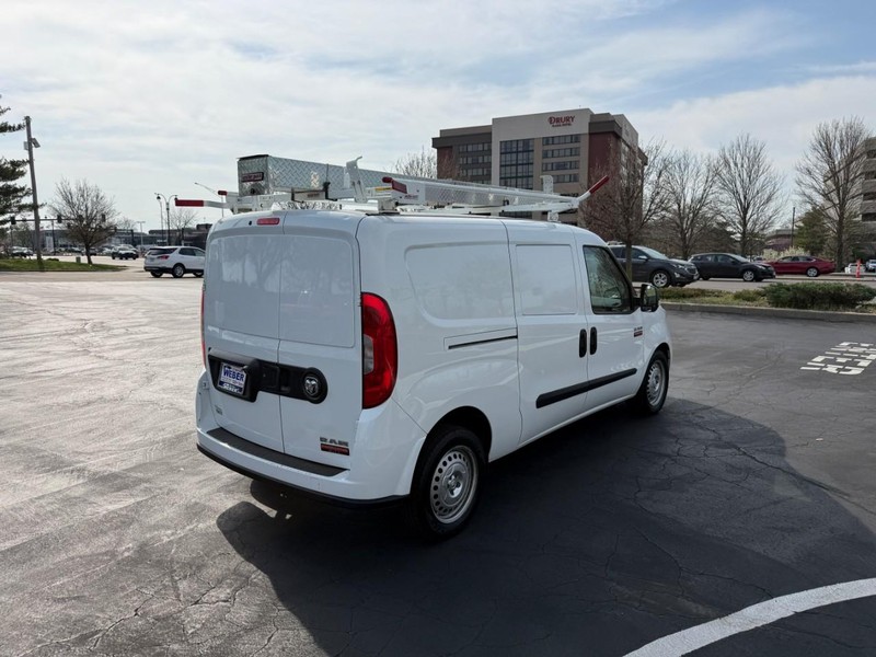 Ram ProMaster City Cargo Van Vehicle Full-screen Gallery Image 7