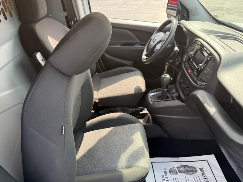 Ram ProMaster City Cargo Van Vehicle Full-screen Gallery Image 11