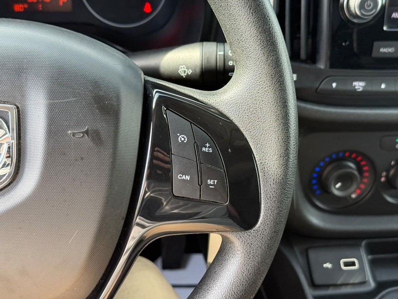 Ram ProMaster City Cargo Van Vehicle Full-screen Gallery Image 16