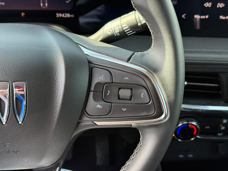 Buick Encore GX Vehicle Full-screen Gallery Image 20