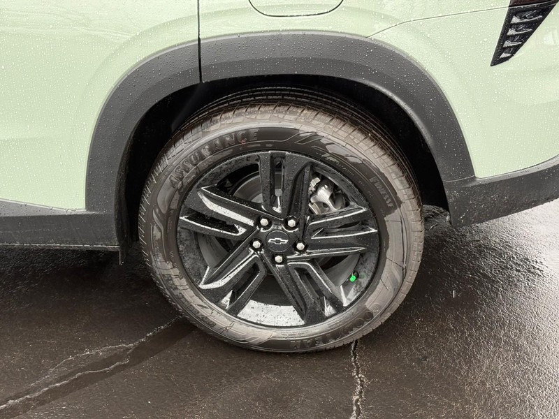 Chevrolet Trax Vehicle Full-screen Gallery Image 4