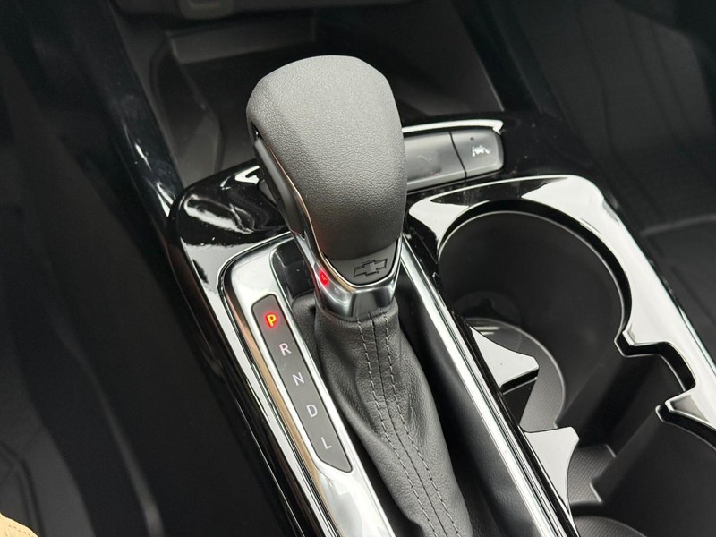 Chevrolet Trax Vehicle Full-screen Gallery Image 17