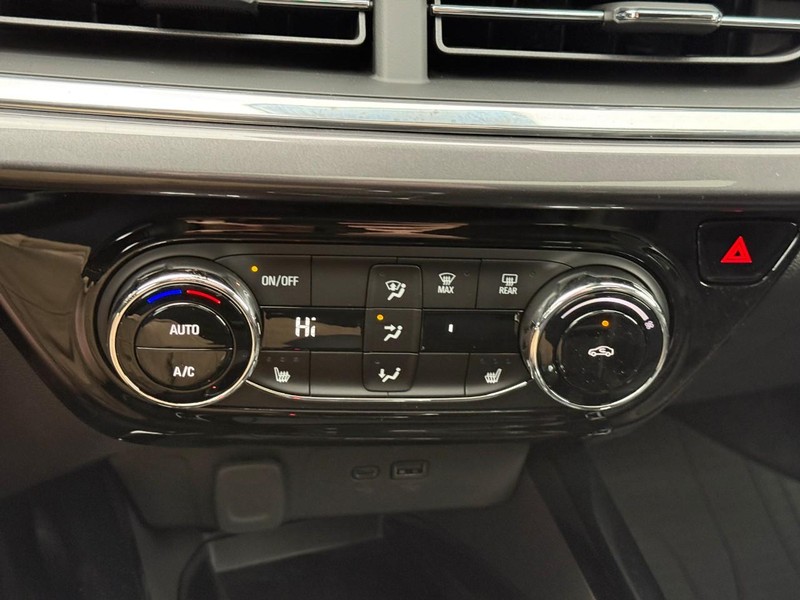 Chevrolet Trax Vehicle Full-screen Gallery Image 18