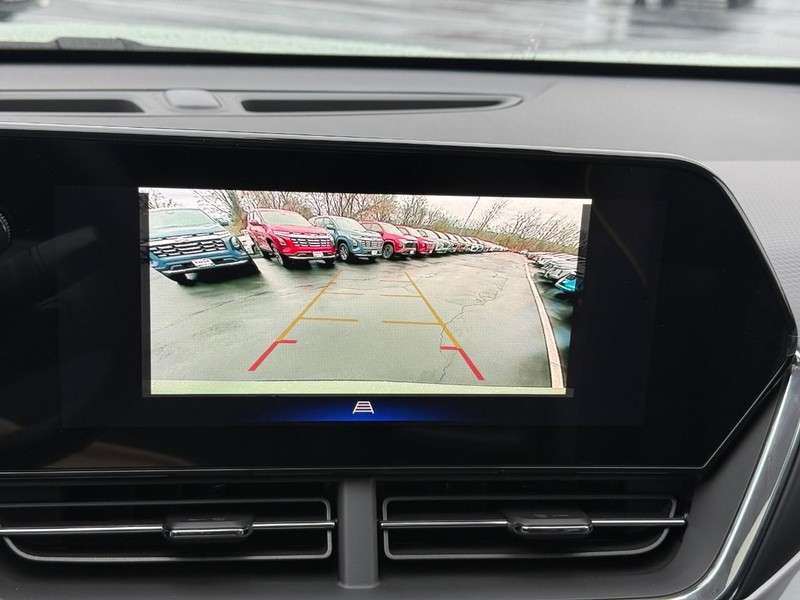 Chevrolet Trax Vehicle Full-screen Gallery Image 19