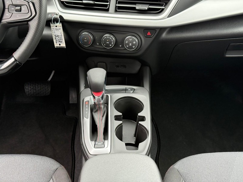 Chevrolet Trax Vehicle Full-screen Gallery Image 10