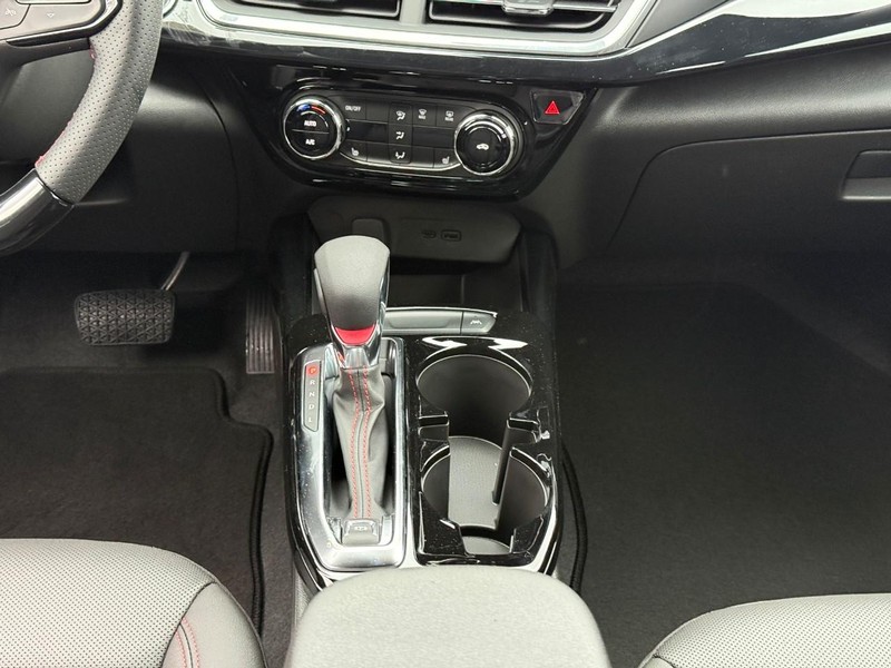 Chevrolet Trax Vehicle Full-screen Gallery Image 10