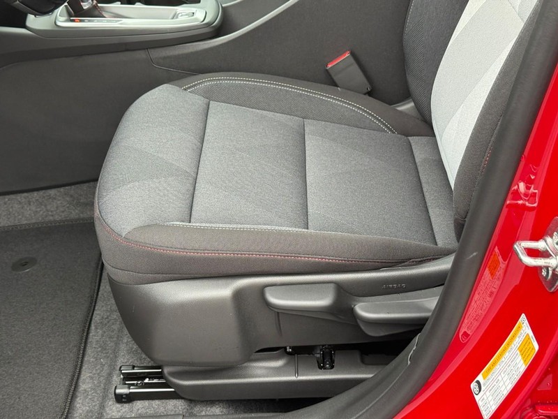 Chevrolet Trax Vehicle Full-screen Gallery Image 11