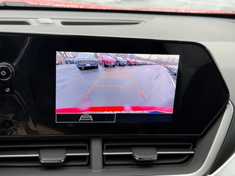 Chevrolet Trax Vehicle Full-screen Gallery Image 17