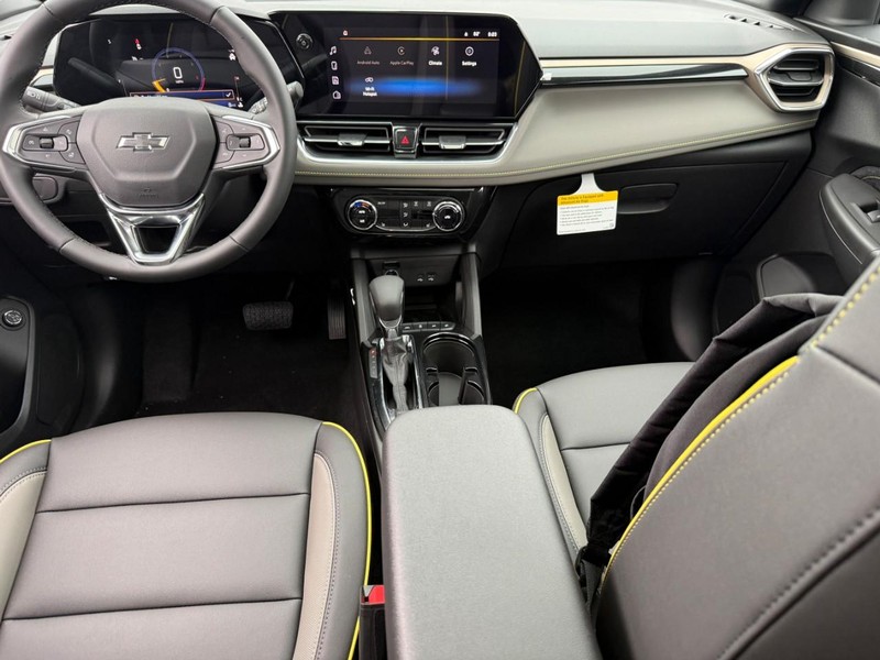 Chevrolet TrailBlazer Vehicle Full-screen Gallery Image 6