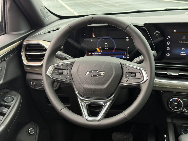 Chevrolet TrailBlazer Vehicle Full-screen Gallery Image 7