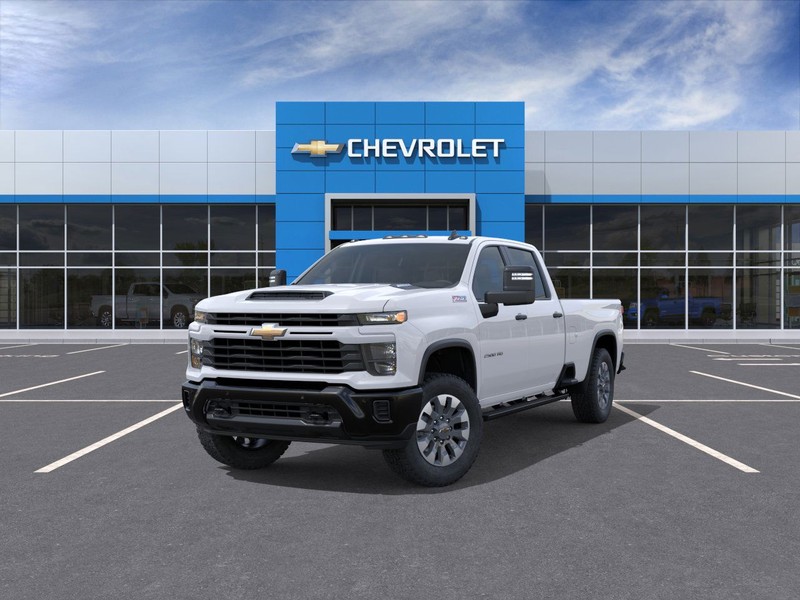 Chevrolet Silverado 2500HD Vehicle Full-screen Gallery Image 8