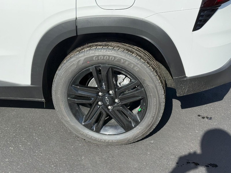 Chevrolet Trax Vehicle Full-screen Gallery Image 5