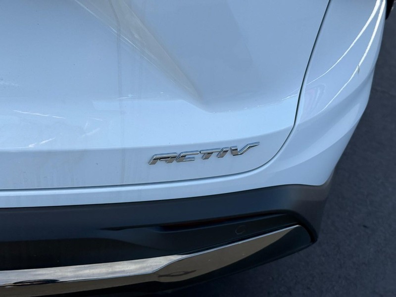 Chevrolet Trax Vehicle Full-screen Gallery Image 6