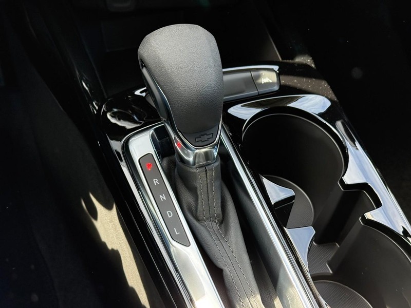 Chevrolet Trax Vehicle Full-screen Gallery Image 17