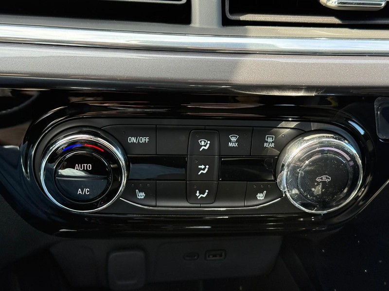 Chevrolet Trax Vehicle Full-screen Gallery Image 18