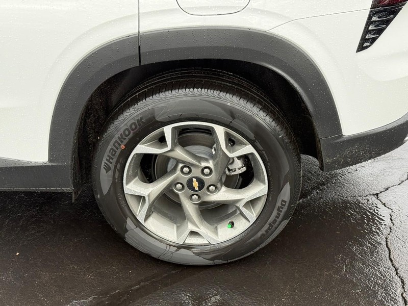 Chevrolet Trax Vehicle Full-screen Gallery Image 4