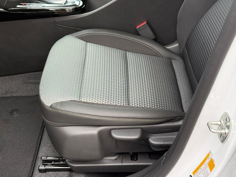 Chevrolet Trax Vehicle Full-screen Gallery Image 11