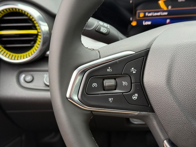 Chevrolet Trax Vehicle Full-screen Gallery Image 13