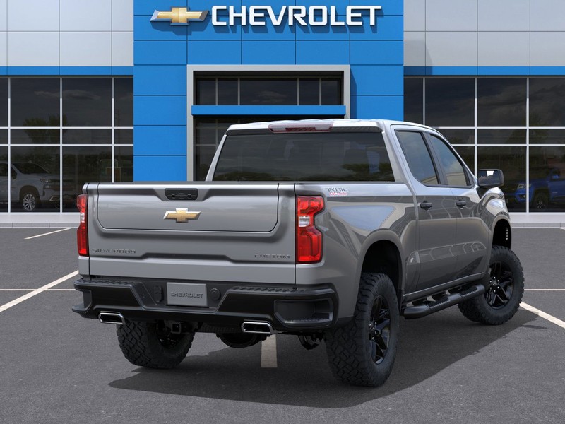 Chevrolet Silverado 1500 Vehicle Full-screen Gallery Image 4