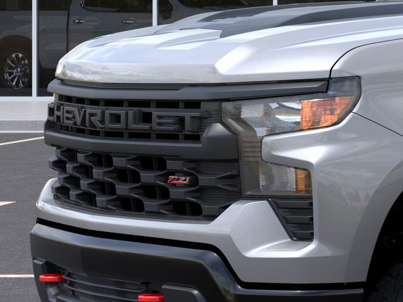 Chevrolet Silverado 1500 Vehicle Full-screen Gallery Image 13