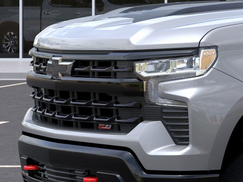 Chevrolet Silverado 1500 Vehicle Full-screen Gallery Image 13