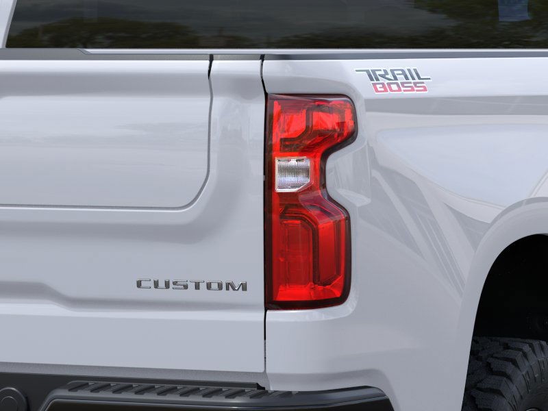 Chevrolet Silverado 1500 Vehicle Full-screen Gallery Image 11