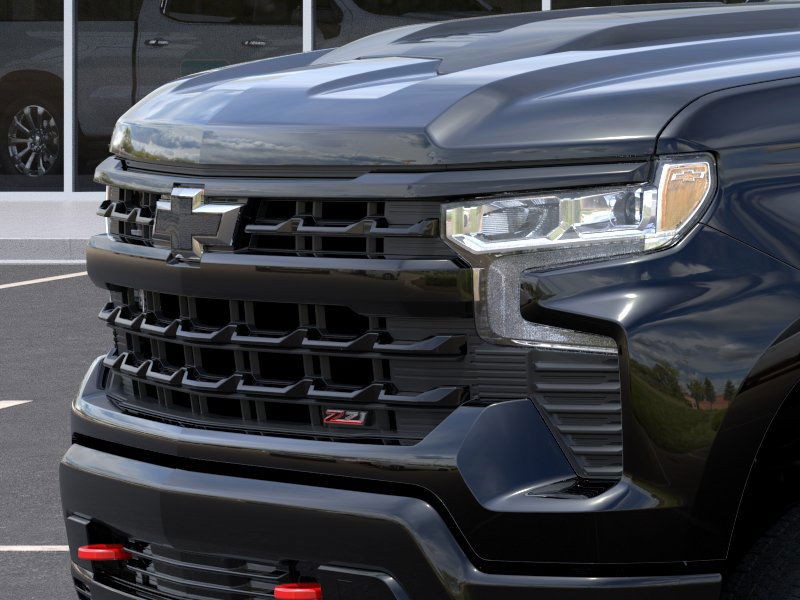Chevrolet Silverado 1500 Vehicle Full-screen Gallery Image 13