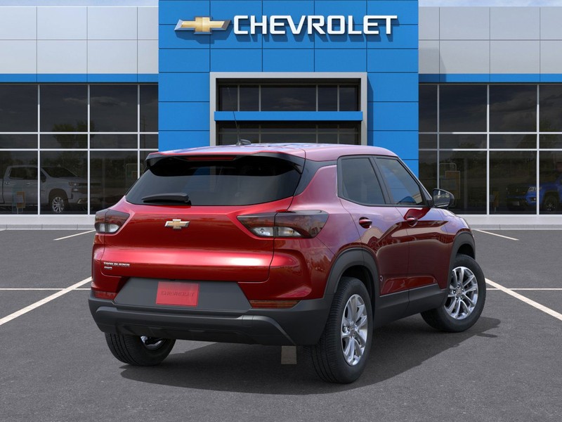 Chevrolet Trailblazer Vehicle Full-screen Gallery Image 4