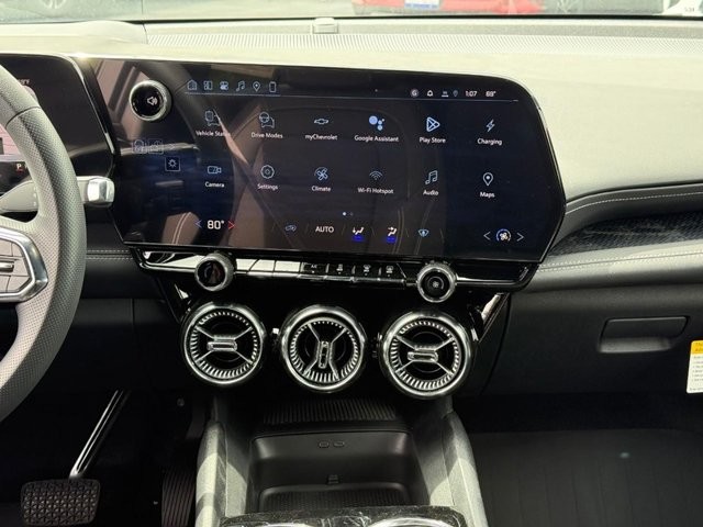 Chevrolet Blazer EV Vehicle Full-screen Gallery Image 9