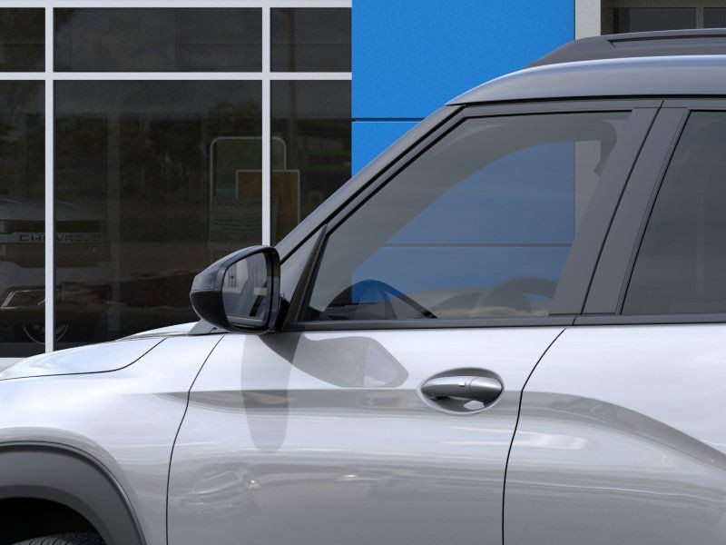 Chevrolet Trailblazer Vehicle Full-screen Gallery Image 12