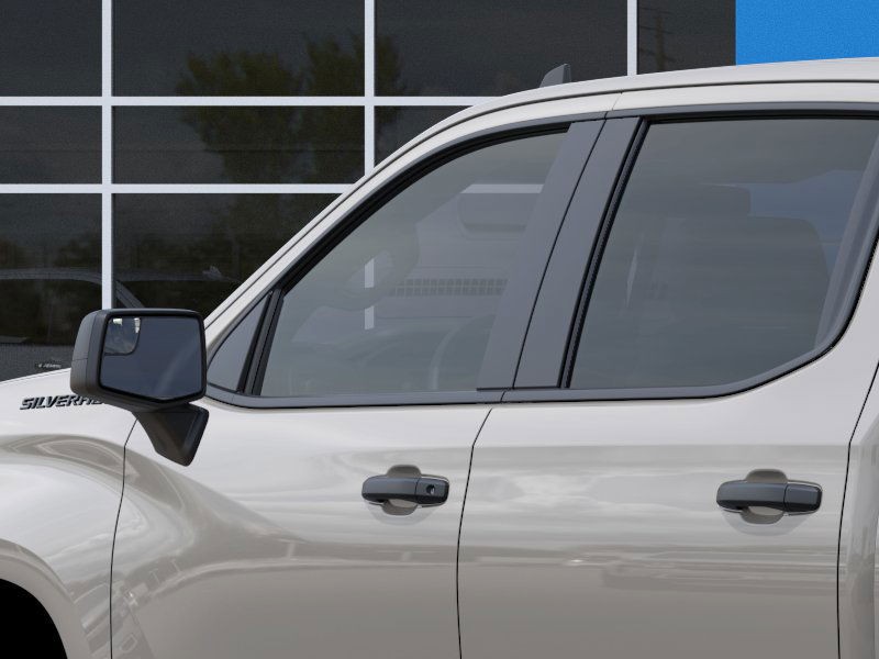 Chevrolet Silverado 1500 Vehicle Full-screen Gallery Image 12